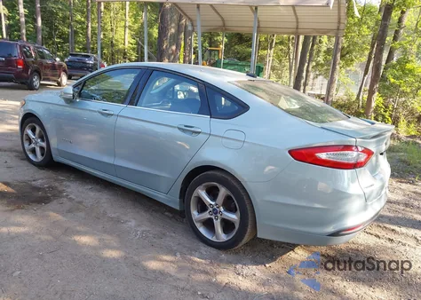 2013 Ford Fusion Hybrid Se из США, поврежденный, VIN 3FA6P0LU6DR265277